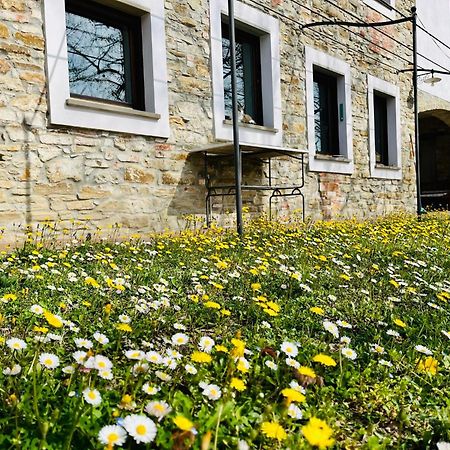 B&B Al Giardino Dei Mandorli Prasco Екстериор снимка