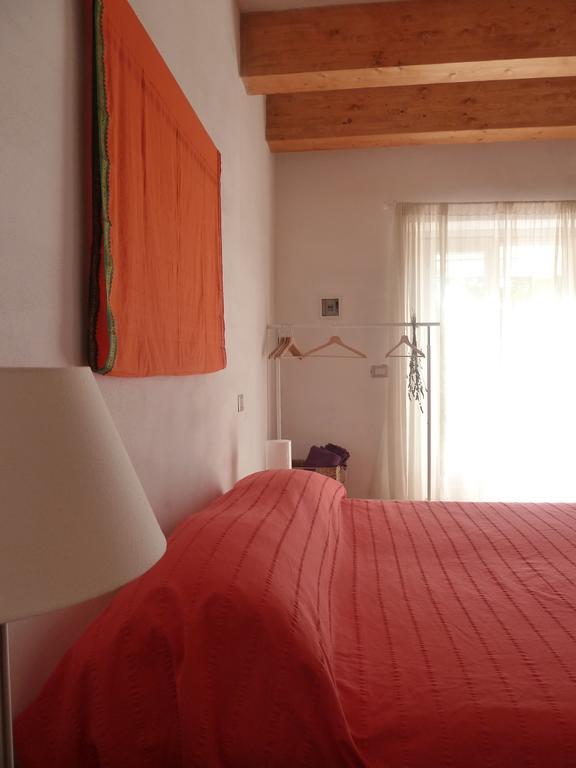 B&B Al Giardino Dei Mandorli Prasco Стая снимка